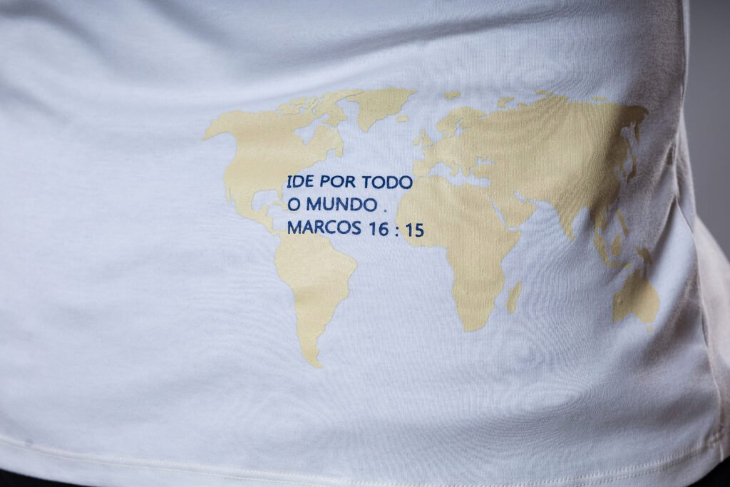 Coleção Jovem 2026 - Camiseta iD Por Todo o Mundo - 100% Algodão Premium Ultra Comfort